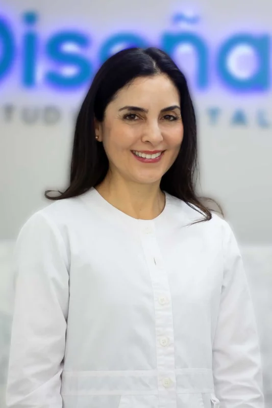 CINTHIA FLORES PALET
