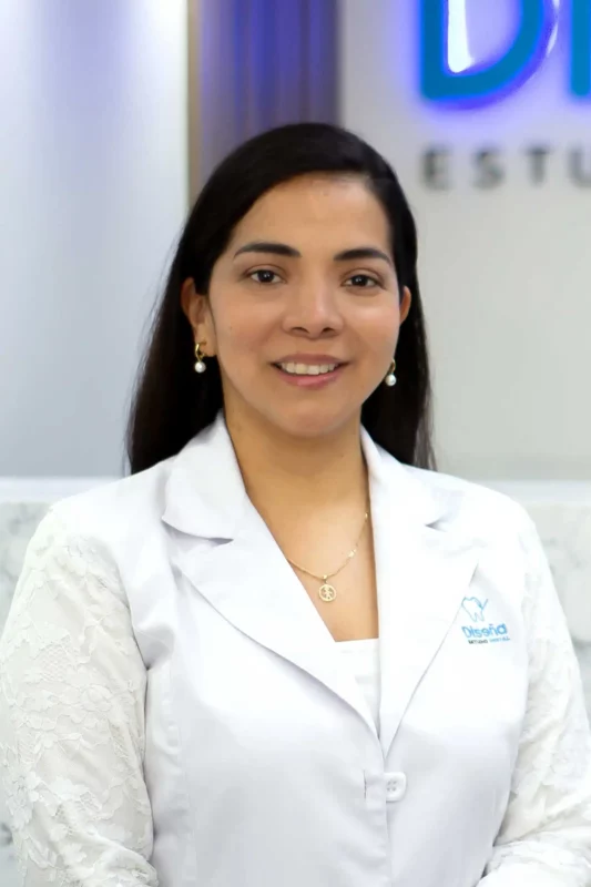 CYNDI CRUZ PALACIOS